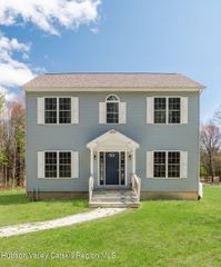 44 Pine Lane, Saugerties, NY 12477