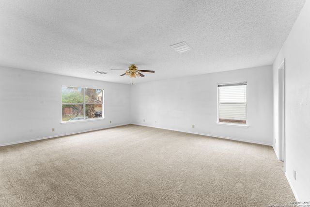 8267 Brisbane, Converse, TX 78109