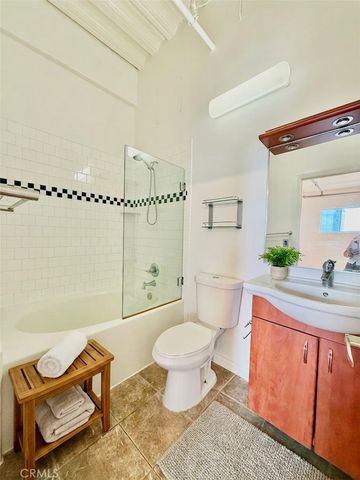 312 W 5th Street 1205, Los Angeles, CA 90013