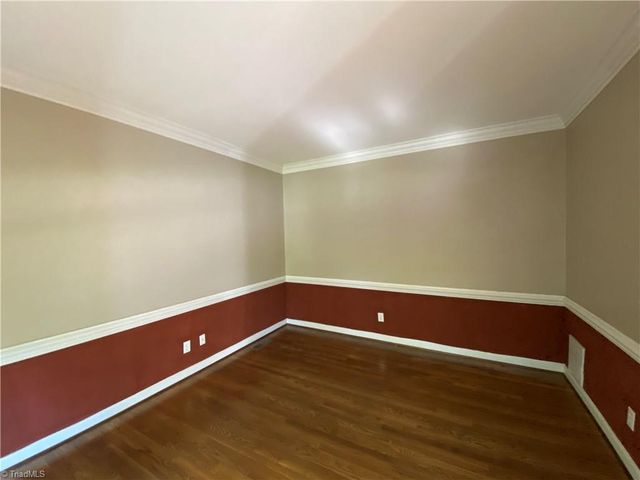 1800 Curraghmore Road, Clemmons, NC 27012