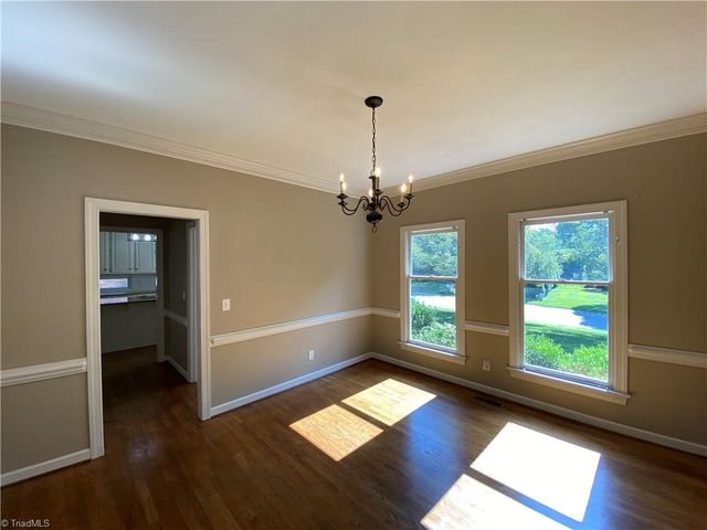1800 Curraghmore Road, Clemmons, NC 27012