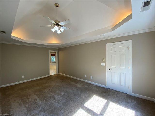 1800 Curraghmore Road, Clemmons, NC 27012