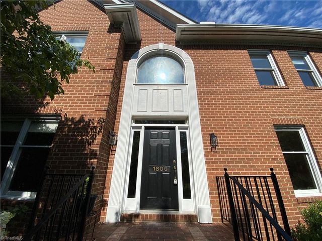 1800 Curraghmore Road, Clemmons, NC 27012
