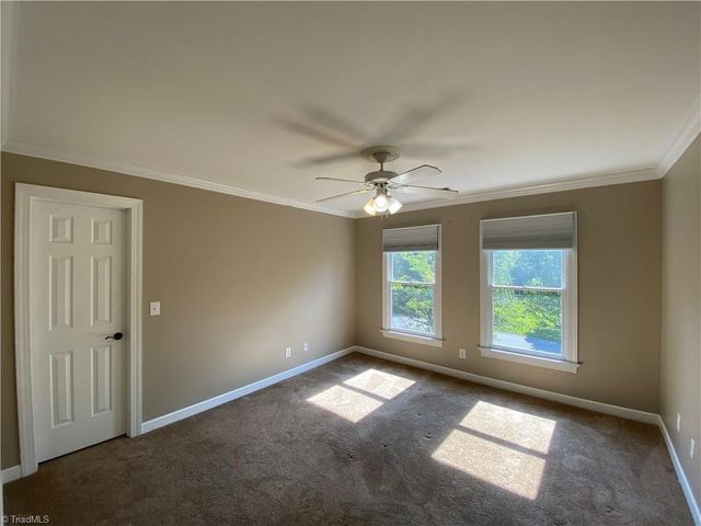 1800 Curraghmore Road, Clemmons, NC 27012