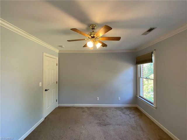 1800 Curraghmore Road, Clemmons, NC 27012