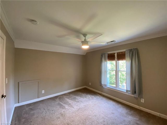 1800 Curraghmore Road, Clemmons, NC 27012