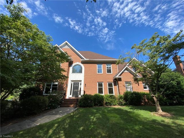 1800 Curraghmore Road, Clemmons, NC 27012