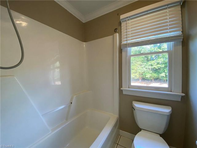 1800 Curraghmore Road, Clemmons, NC 27012