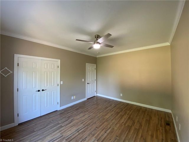 1800 Curraghmore Road, Clemmons, NC 27012