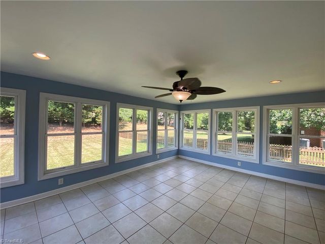 1800 Curraghmore Road, Clemmons, NC 27012