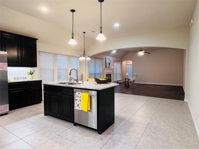 409 Spring Creek Drive, Argyle, TX 76226