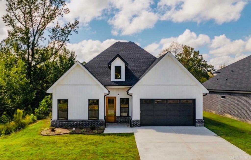 6809 Rudolph Road, Alexander, AR 72002