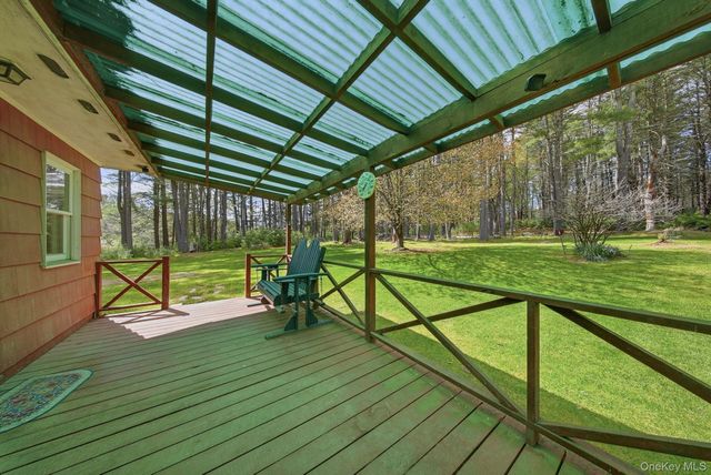 1124 State Route 42, Sparrowbush, NY 12780