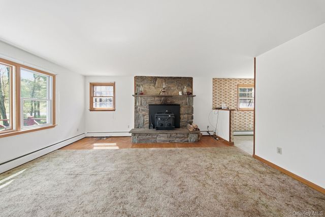 1124 State Route 42, Sparrowbush, NY 12780