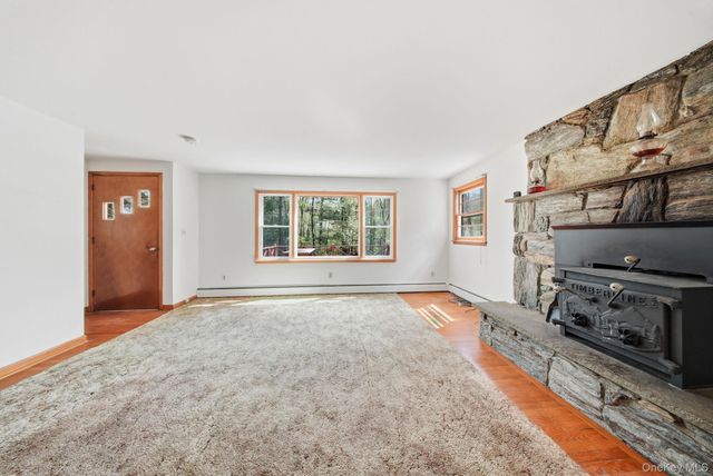 1124 State Route 42, Sparrowbush, NY 12780