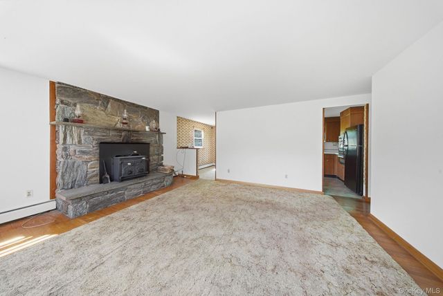 1124 State Route 42, Sparrowbush, NY 12780