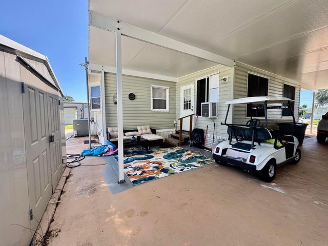 4455 Meadow View Drive, Boynton Beach, FL 33436