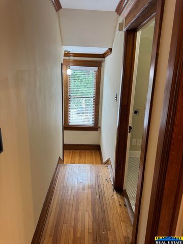 445 S 28 Street, Lincoln, NE 68510