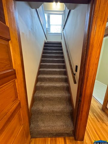 445 S 28 Street, Lincoln, NE 68510