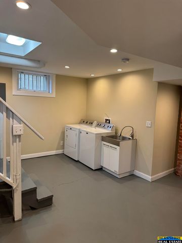 445 S 28 Street, Lincoln, NE 68510