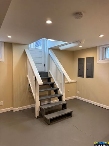 445 S 28 Street, Lincoln, NE 68510