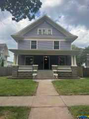 445 S 28 Street, Lincoln, NE 68510