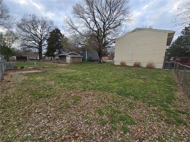 500 Catalina Street, Frontenac, KS 66763