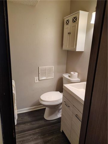 500 Catalina Street, Frontenac, KS 66763