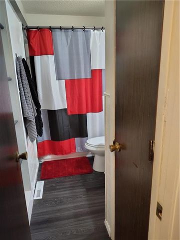 500 Catalina Street, Frontenac, KS 66763