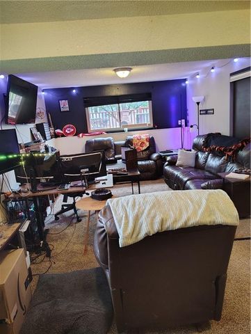 500 Catalina Street, Frontenac, KS 66763