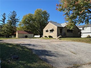 2817 & 2819 Charlestown Road, New Albany, IN 47150