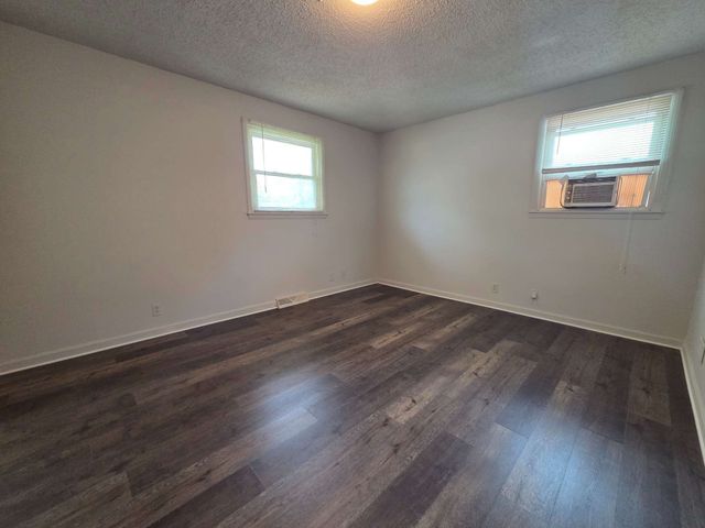 422 Cedarcliff Rd, Antioch, TN 37013