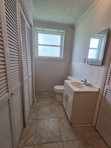 422 Cedarcliff Rd, Antioch, TN 37013
