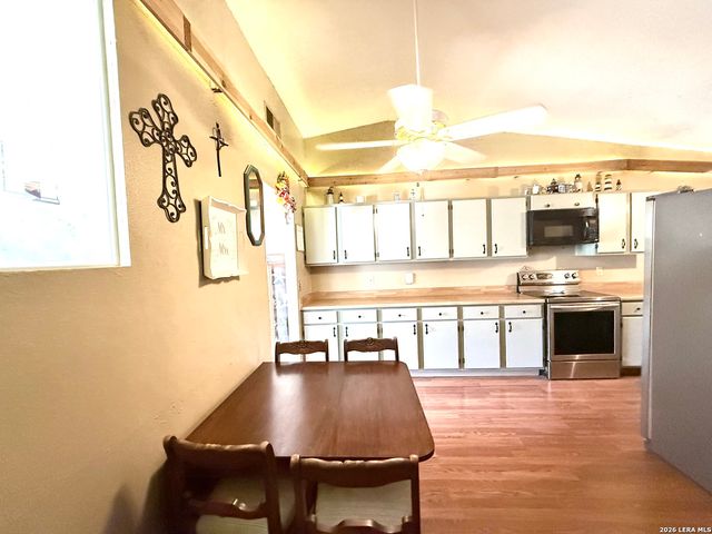 10203 PLUMAS DR, Converse, TX 78109