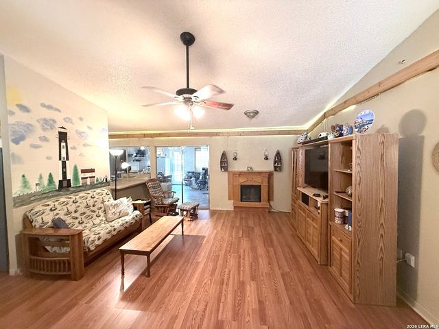 10203 PLUMAS DR, Converse, TX 78109
