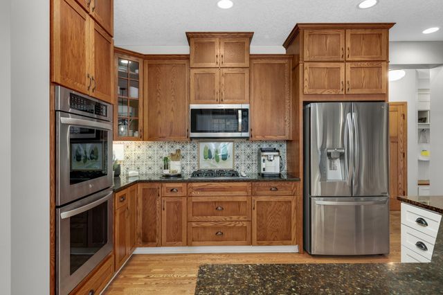 13361 Couchtown Court, Rosemount, MN 55068