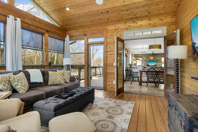 13361 Couchtown Court, Rosemount, MN 55068