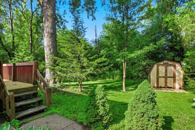 N1543 Orchid Drive, Bloomfield, WI 53128