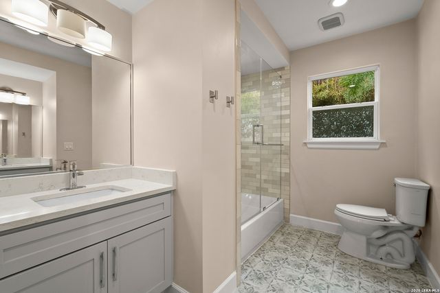 114 CLOVERLEAF AVE, San Antonio, TX 78209