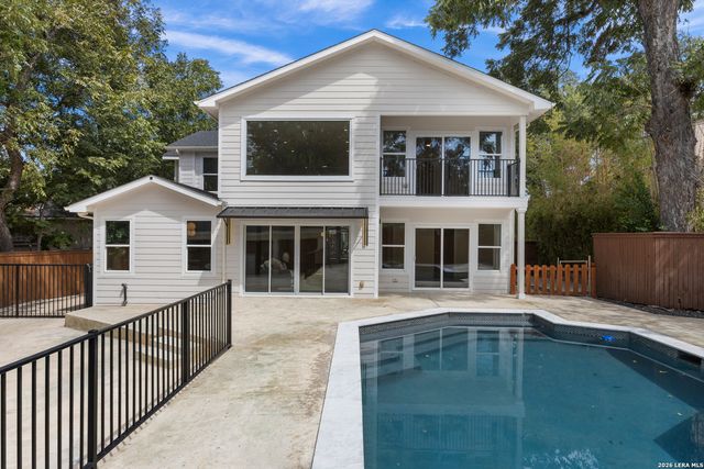 114 CLOVERLEAF AVE, San Antonio, TX 78209