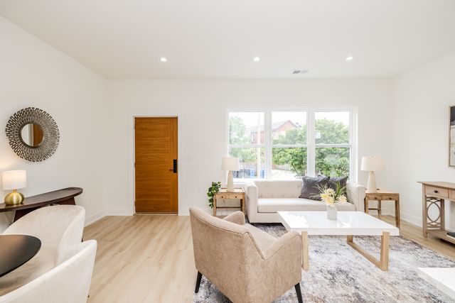 1830 S Peoria Street 1, Chicago, IL 60608