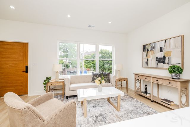 1830 S Peoria Street 1, Chicago, IL 60608