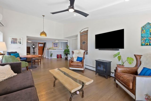 48 Lambs Grove, Spencer, MA 01562