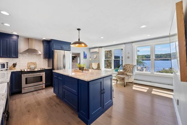 48 Lambs Grove, Spencer, MA 01562