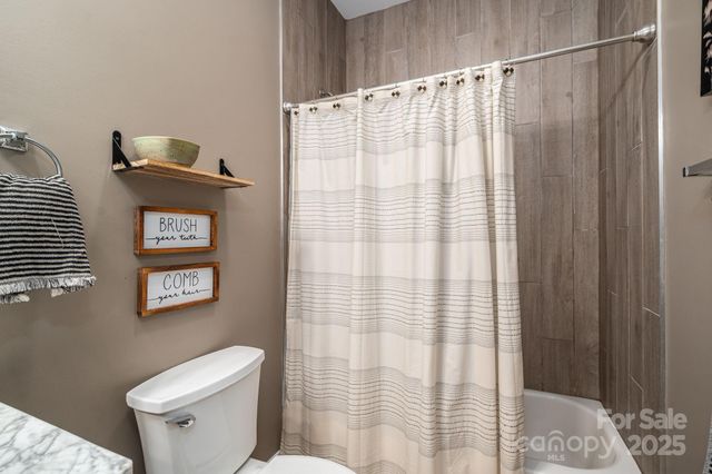 1261 10th Street Place NW 34, Hickory, NC 28601