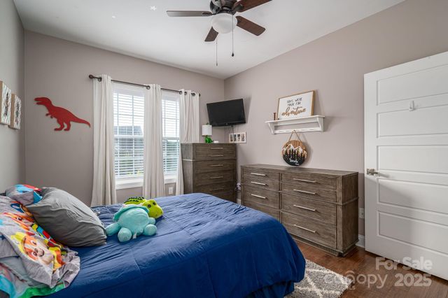 1261 10th Street Place NW 34, Hickory, NC 28601