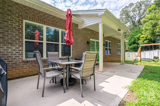 1261 10th Street Place NW 34, Hickory, NC 28601