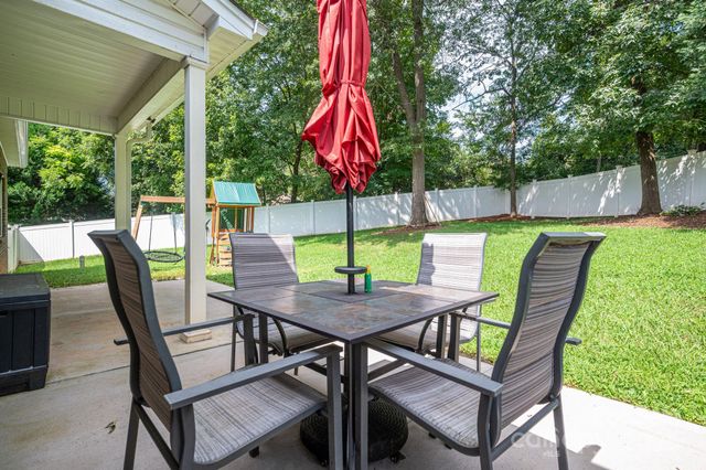 1261 10th Street Place NW 34, Hickory, NC 28601