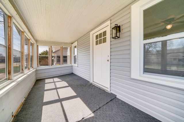 634 River Lane, Loves Park, IL 61111