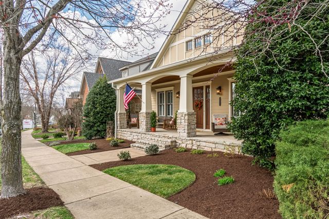 2976 Americus Dr, Thompsons Station, TN 37179